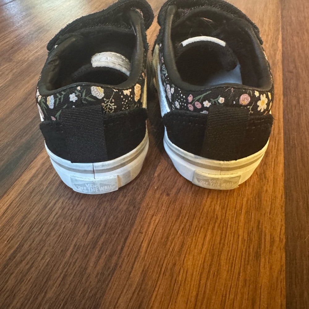 Vans Kids Black and White Velcro Sneakers - Picture 3 of 9